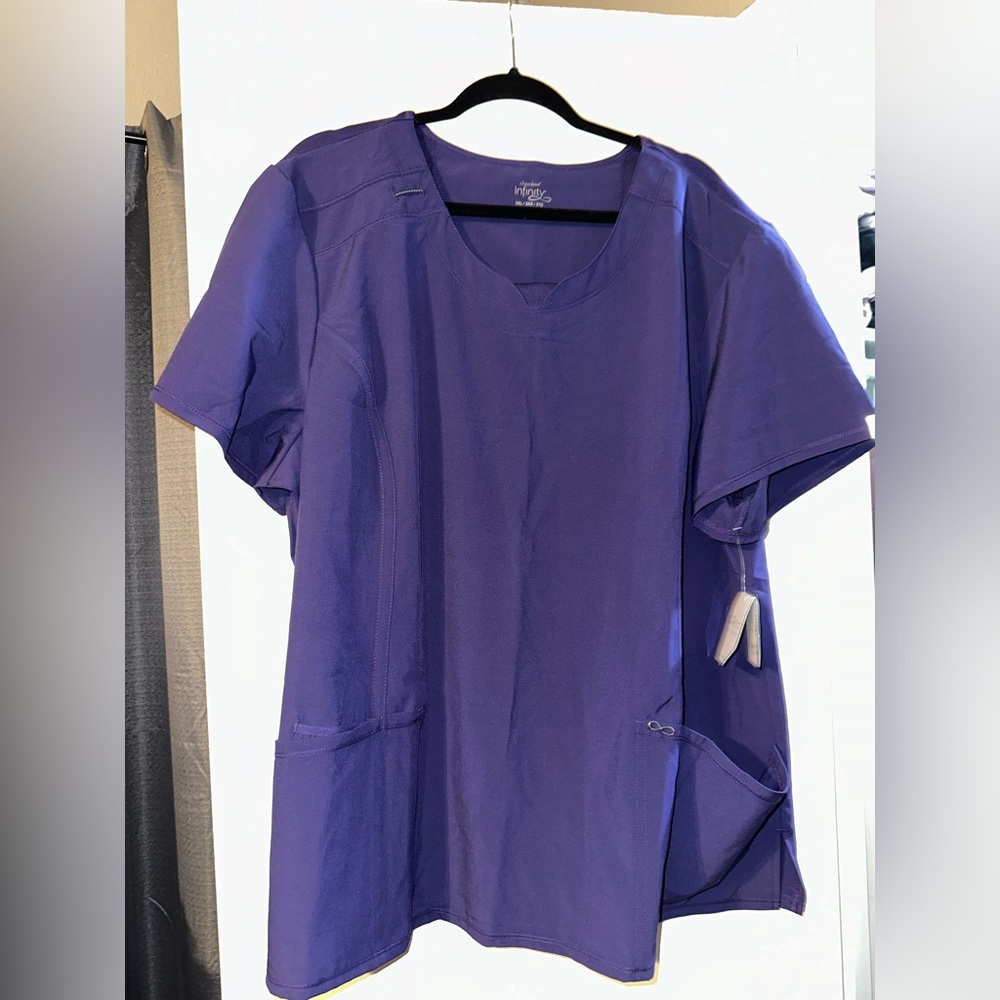 Scrub shirt
